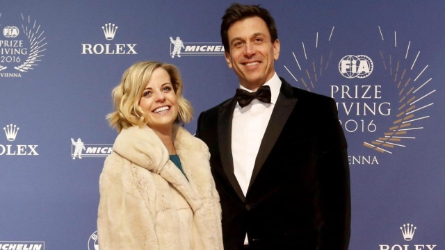 epa05657144 A handout image provided by the FIA shows Head of Mercedes-Benz motor sport Toto Wolff and his wife Susie Wolff  upon their arrival at the FIA Gala in Vienna, Austria, 02 December 2016.  EPA/-  HANDOUT EDITORIAL USE ONLY/NO SALES