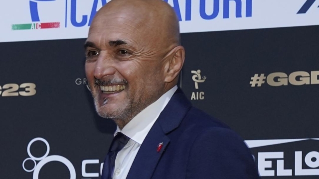 MILAN, ITALY - DECEMBER 04: Luciano Spalletti attends the AIC Oscar del Calcio Awards on December 04, 2023 in Milan, Italy. (Photo by Pier Marco Tacca/Getty Images )