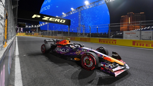 STREETS OF LAS VEGAS, UNITED STATES OF AMERICA - NOVEMBER 17: Sergio Perez, Red Bull Racing RB19 during the Las Vegas GP at Streets of Las Vegas on Friday November 17, 2023, United States of America. (Photo by Mark Sutton / LAT Images)