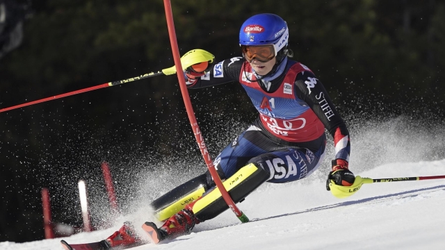 United States' Mikaela Shiffrin speeds down the course during an alpine ski, women's World Cup slalom race, in Lienz, Austria, Friday, Dec. 29, 2023. (AP Photo/Giovanni Auletta)