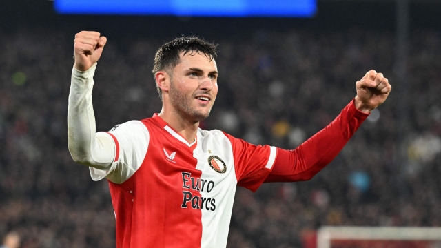 Feyenoord's Mexican forward #29 Santiago Gimenez celebrates after scoring his team's third goal during the UEFA Champions League Group E football match between Feyenoord and Lazio at The De Kuip Stadium, in Rotterdam on October 25, 2023. cel (Photo by JOHN THYS / AFP)