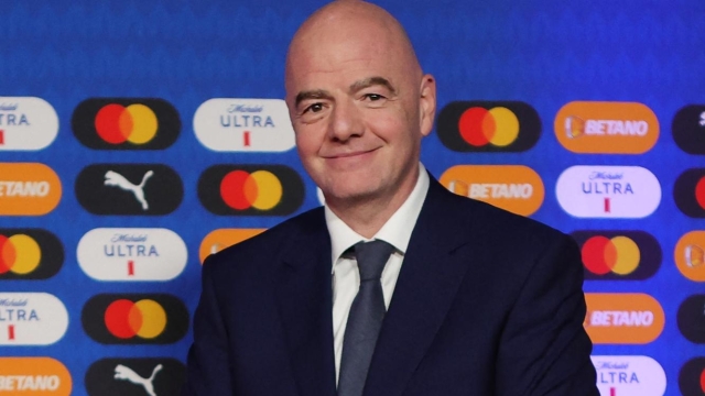 MIAMI, FLORIDA - DECEMBER 07: FIFA President Gianni Infantino arrives prior to the official draw of CONMEBOL Copa America 2024 at James L. Knight Center on December 07, 2023 in Miami, Florida.   Megan Briggs/Getty Images/AFP (Photo by Megan Briggs / GETTY IMAGES NORTH AMERICA / Getty Images via AFP)