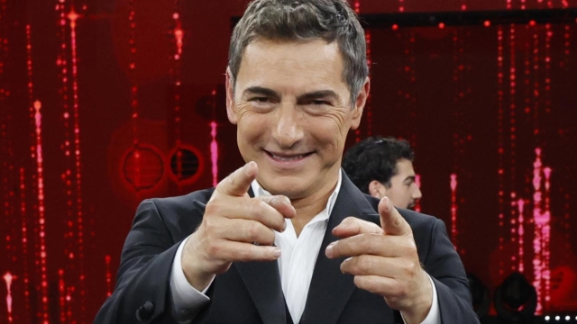 Marco Liorni durante il programma televisivo in onda su Rai Uno Leredità - Viva la Rai, Roma 15 marzo 2024. ANSA/FABIO FRUSTACI