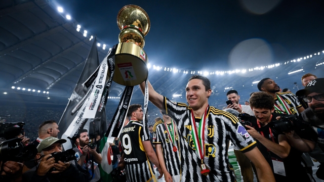 ROME, ITALY - MAY 15: Federico Chiesa of Juventus celebrates the victory with the trophy after the Coppa Italia final match between Atalanta BC and Juventus FC at Olimpico Stadium on May 15, 2024 in Rome, Italy. (Photo by Daniele Badolato - Juventus FC/Juventus FC via Getty Images)