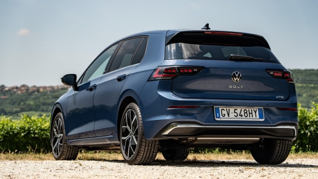 Volkswagen-Golf-Restyling-2024-prova