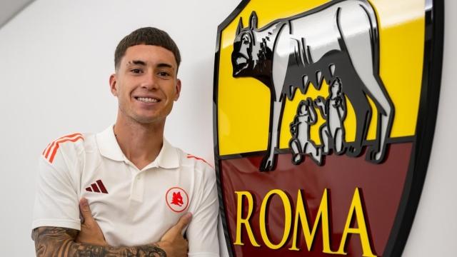 ROME, ITALY - JULY 29: In this image release on July 30, 2024, AS Roma Unveil New Signing Matias Soule during his first day at Centro Sportivo Fulvio Bernardini on July 29, 2024 in Rome, Italy.  (Photo by Fabio Rossi/AS Roma via Getty Images)