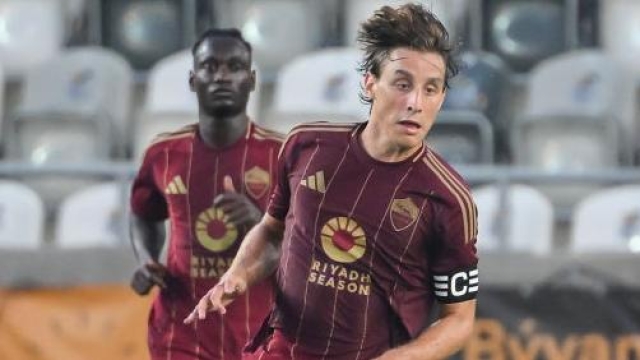 KOSICE, SLOVAKIA - JULY 22: Edoardo Bove of AS Roma in action during the Pre-season Friendly match between Kosice and AS Roma at Kosicka Futbalova Arena on July 22, 2024 in Kosice, Slovakia.  (Photo by Fabio Rossi/AS Roma via Getty Images)