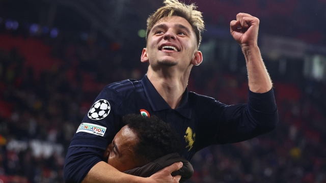 epa11638879 Francisco Conceicao of Juventus celebrates after winning the UEFA Champions League match between RB Leipzig and Juventus in Leipzig, Germany, 02 October 2024.  EPA/FILIP SINGER