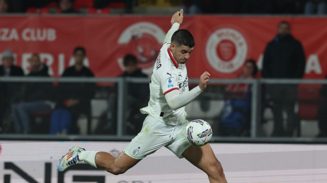 MONZA, ITALY - NOVEMBER 02: Alvaro Morata of AC Milan in action during the Serie match between Monza and Milan at U-Power Stadium on November 02, 2024 in Monza, Italy. (Photo by Claudio Villa/AC Milan via Getty Images)