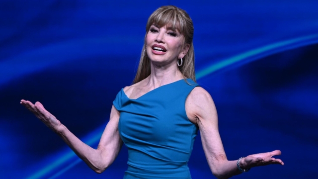 Milly Carlucci nel corso della presentazione di Canzonissima, Roma 19 marzo 2026. Il programma di sei puntate andrà in onda su Rai1 da sabato 21 marzo in prima serata.  ANSA/MAURIZIO BRAMBATTI