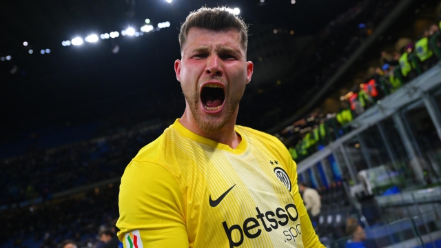    Josep Martinez of FC Internazionale celebrates the win at the end of the Coppa Italia semifinal match between FC Internazionale and Como  at San Siro on April 21, 2026 in Milan, Italy. (Photo by Mattia Pistoia - Inter/Inter via Getty Images)
