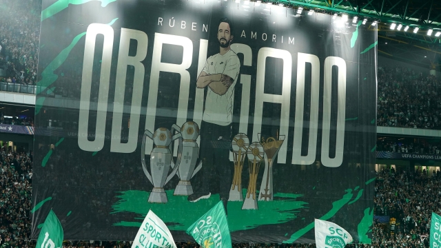  A banner to honour Ruben Amorim, Head Coach of Sporting CP, is unveiled prior to his departure from the club to become Manager of Manchester United, ahead of the UEFA Champions League 2024/25 League Phase MD4 match between Sporting Clube de Portugal and Manchester City at Estadio Jose Alvalade on November 05, 2024 in Lisbon, Portugal. (Photo by Gualter Fatia/Getty Images)