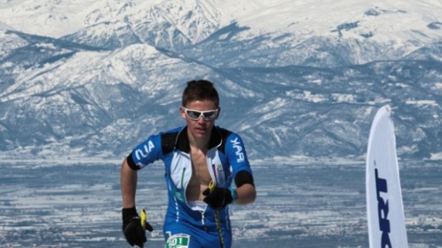 Campione europeo junior 2015 di corsa in montagna.