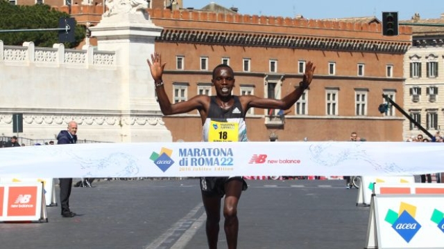 Amos Kipruto vince la 22a Maratona di Roma - credits: Activa foto