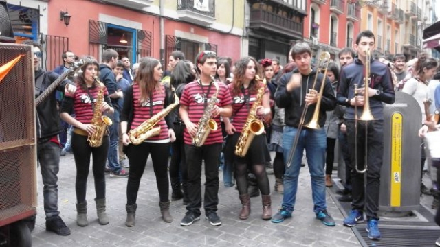 Festeggiamenti in strada a Pamplona