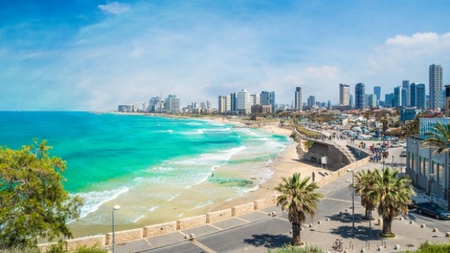 Vista panoramica del lungomare di Tel Aviv - © GettyImages