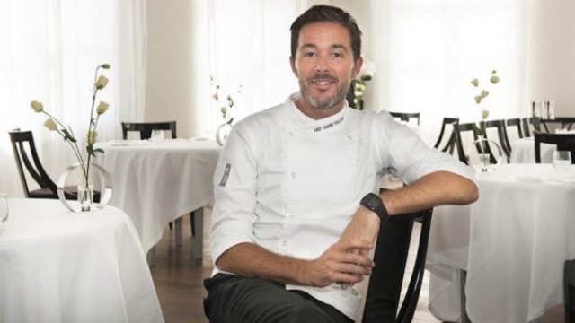  Davide Palluda, chef-patron della stellata Enoteca di Canale (CN)