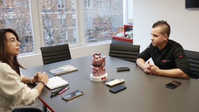 Durante l'intervista nell'ufficio di Dabiz Munoz - Foto di Tommaso Gallini