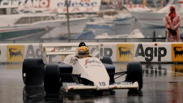 La Toleman di un giovane Ayrton Senna a Monaco nel 1984. Getty