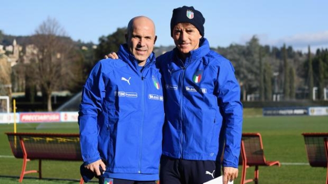 Gigi Di Biagio e Roberto Mancini a Coverciano. Getty