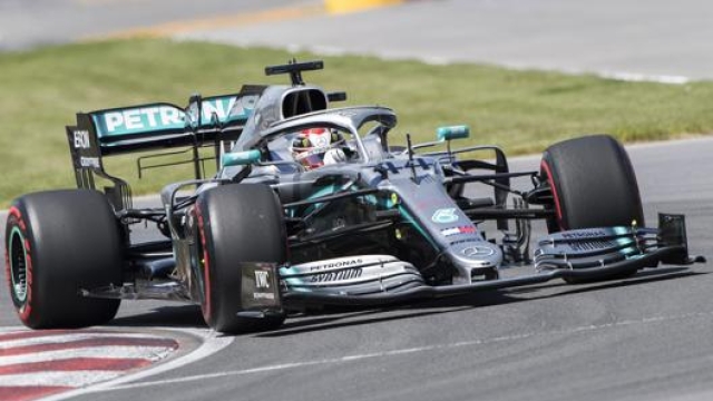 La Mercedes di Lewis Hamilton in azione in Canada. Ap