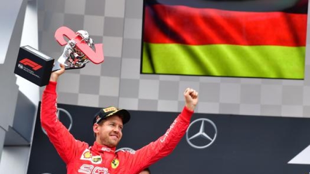 Sebastian Vettel, 32 anni, felice sul podio di Hockenheim. Afp