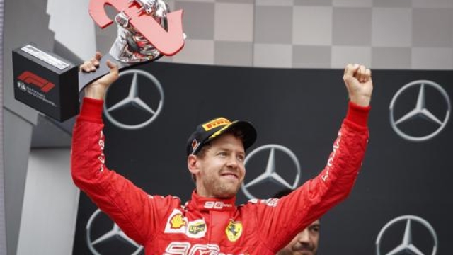 La gioia di Vettel sul podio di Hockenheim. Epa