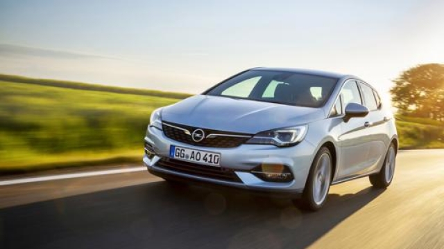 Opel Astra 2019, nuovi motori per la compatta tedesca