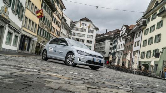 La Volkswagen e-Golf a Lucerna