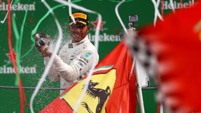 Hamilton festeggia dopo la vittoria dello scorso anno a Monza. Getty Images