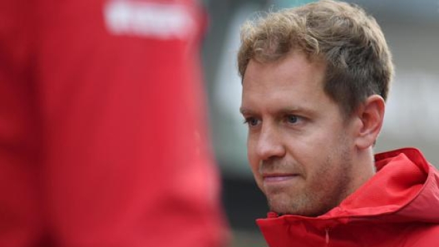 Sebastian Vettel deluso dopo il GP di Monza. Ansa