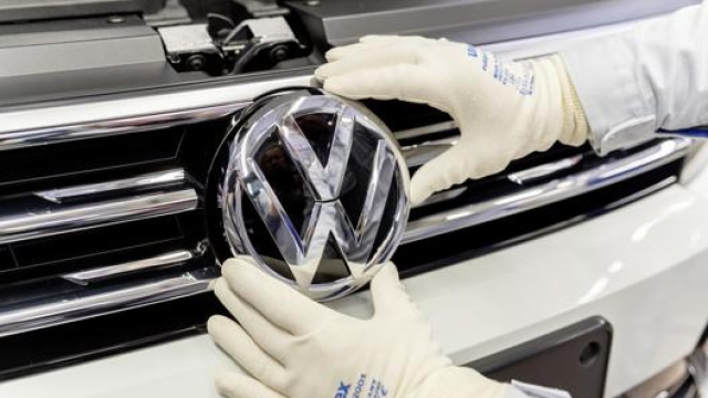 Il nuovo logo e la nuova immagine di Volkswagen verranno svelati all’IAA 2019 di Francoforte