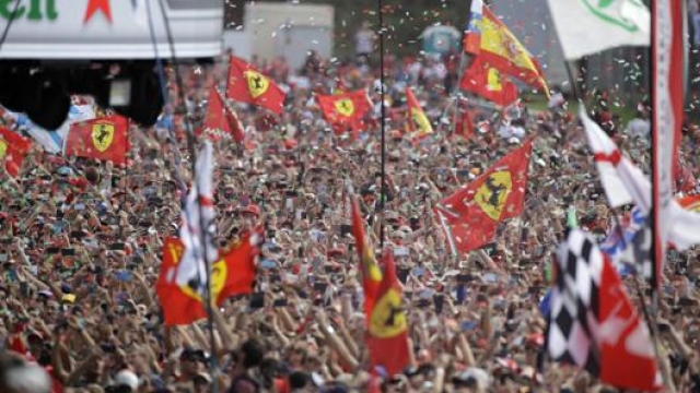 L'entusiasmo del pubblico di Monza per il GP d'Italia. Ap
