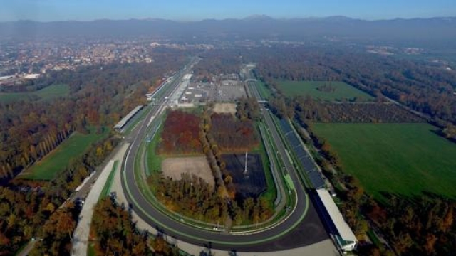 Una vista aerea del circuito di Monza