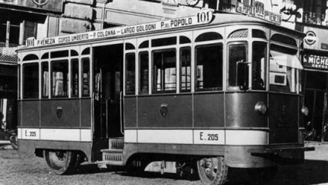 I primi bus elettrici in servizio a Roma