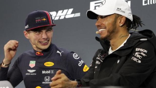 Max Verstappen e Lewis Hamilton. LaPresse