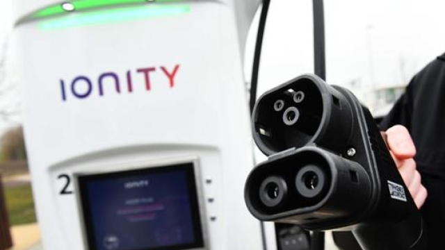 Il consorzio Ionity vede tra gli aderenti Bmw, Daimler, Ford, Volkswagen, Audi e Porsche. L'obiettivo? 400 stazioni nel 2020