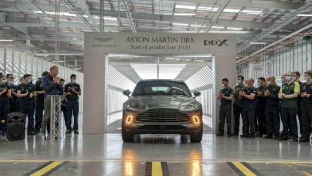 La prima Aston Martin Dbx di serie