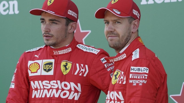 Il quasi passato e il futuro: Vettel (a destra) insieme a Leclerc. Lapresse