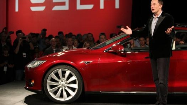 Elon Musk e la (sempre più venduta) Tesla Model 3