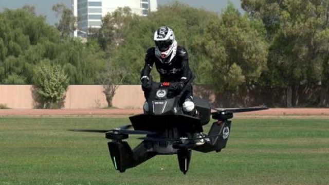 Lo Scorpion S-3 promette 70 km/h di velocità massima e 25 minuti di autonomia