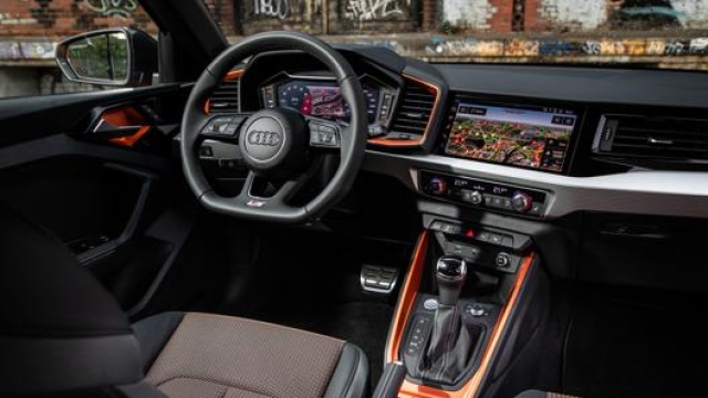Con la configurazione MMI Plus gli interni sono da Audi di segmento superiore