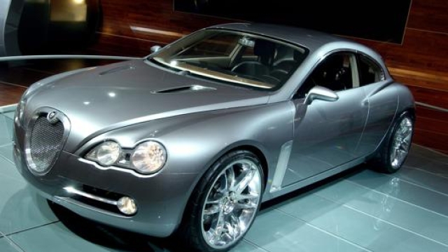 La concept compatta Jaguar R-D6 presentata nel 2003 ed esposta anche al salone di Detroit del 2004. Epa