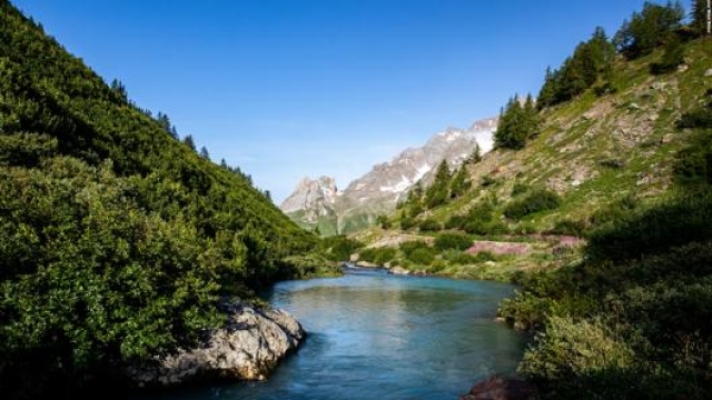 L’incantevole Val Veny con la natura rigogliosa in ambientazione estiva. Courmayeur Mont Blanc/G. Di Mauro