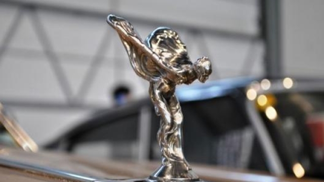 L’immortale statuetta sul radiatore Rolls Royce
