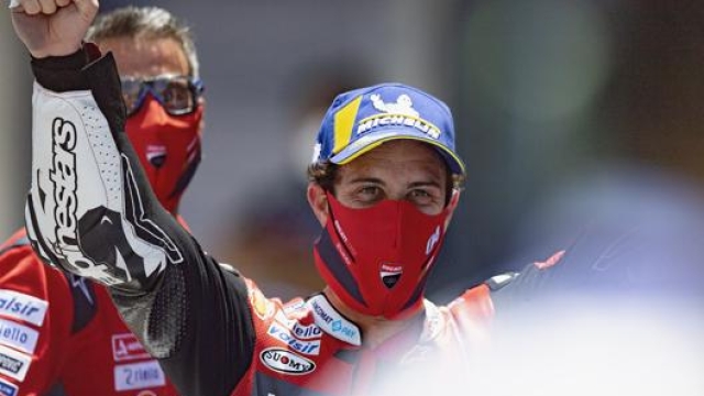 Così Dovi ha celebrato il terzo posto domenica scorsa: ilsuo primo podio in MotoGP a Jerez. GETTY IMAGES