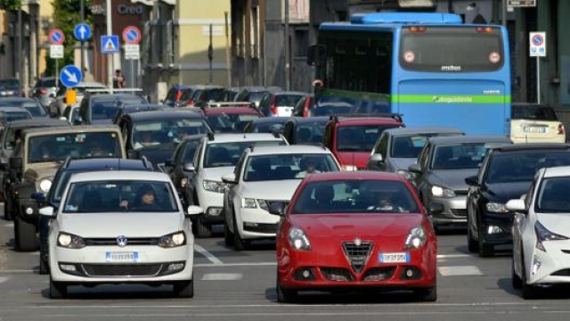 È tornata la propensione all’acquisto di auto grazie anche agli incentivi pubblici varati in diversi Paesi tra cui l’Italia