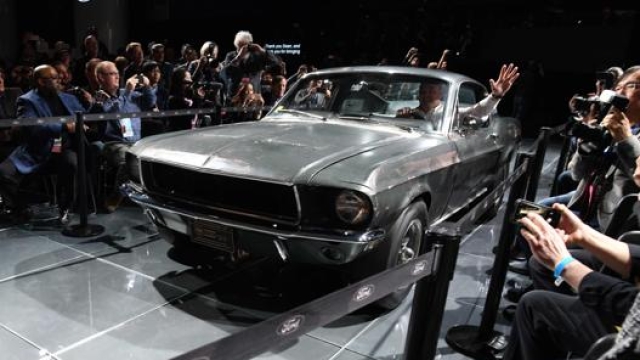 La Mustang usata da Steve McQueen in “Bullitt” al salone di Detroit 2018. Afp