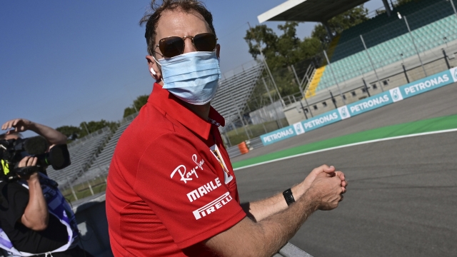 Sebastian Vettel poche ore prima l’ultimo GP di Monza (LaPresse)