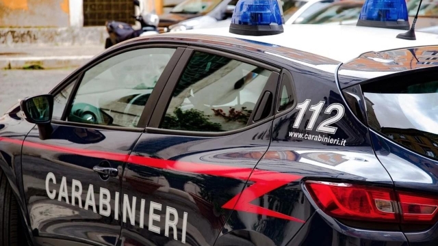 Una pattuglia dei Carabinieri è intervenuta sul luogo dell’incidente